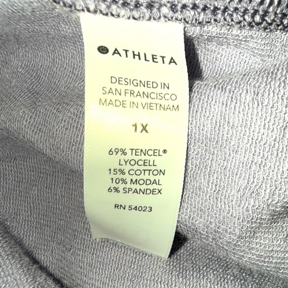 ATHLETA Balance 4” Shortie Shorts - Positive Latitudes Tempest Violet Plus 1X - Picture 9 of 10